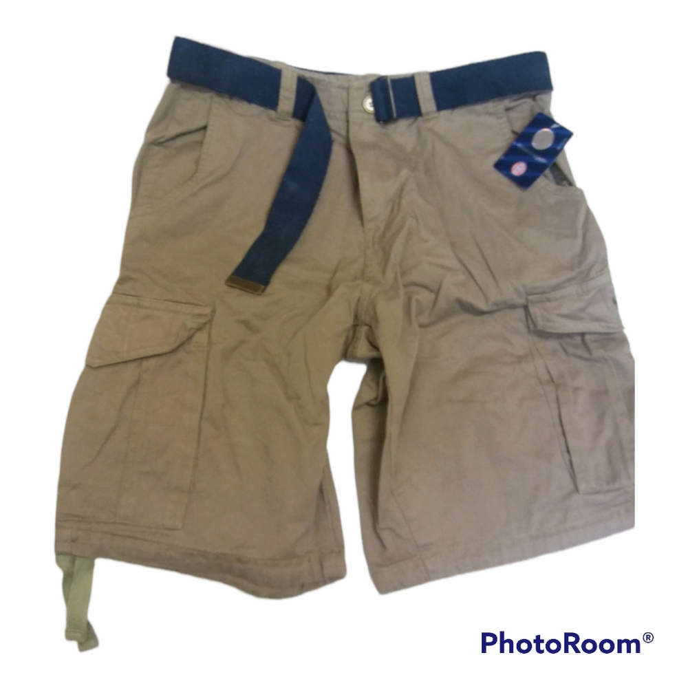 Michigan UofM Khaki Cargo Shorts Mens 30 NWT